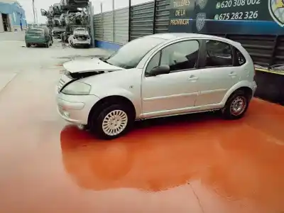 Veicolo di demolizione citroen c3 1.4 16v sensodrive x-tr dell'anno 2001 alimentato kfu