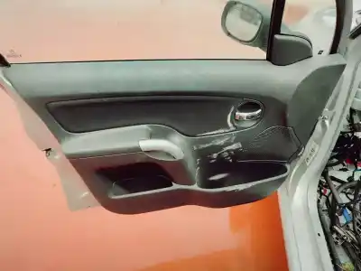 Veicolo di demolizione citroen c3 1.4 16v sensodrive x-tr dell'anno 2001 alimentato kfu