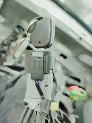 Veicolo di demolizione citroen c3 1.4 16v sensodrive x-tr dell'anno 2001 alimentato kfu