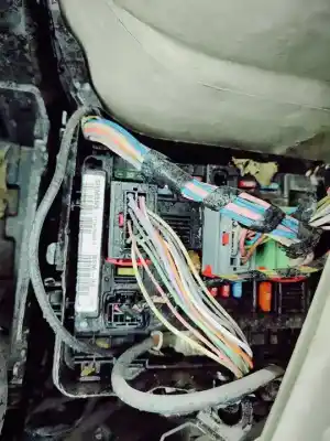 Veicolo di demolizione citroen c3 1.4 16v sensodrive x-tr dell'anno 2001 alimentato kfu