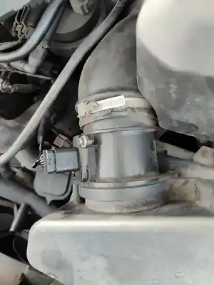 Veículo de Sucata ford focus berlina (cap) ambiente (d) do ano 2001 alimentado d-kkda