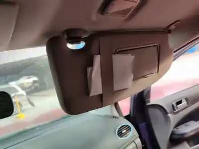 Veículo de Sucata ford focus berlina (cap) ambiente (d) do ano 2001 alimentado d-kkda