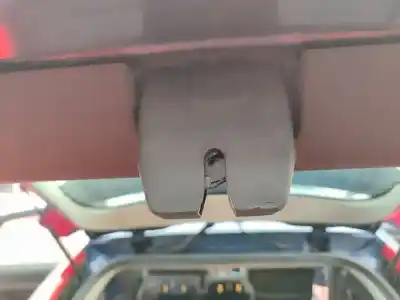 Veículo de Sucata ford focus berlina (cap) ambiente (d) do ano 2001 alimentado d-kkda