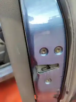 Veículo de Sucata ford focus berlina (cap) ambiente (d) do ano 2001 alimentado d-kkda