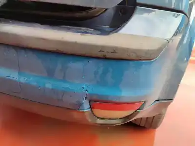 Veículo de Sucata ford focus berlina (cap) ambiente (d) do ano 2001 alimentado d-kkda