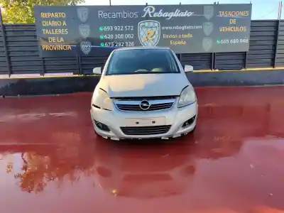 Veículo de Sucata opel zafira b enjoy do ano 2001 alimentado z18xer