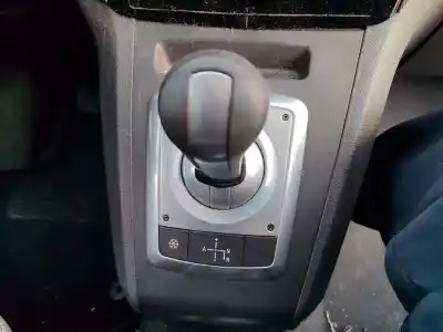 Veículo de Sucata opel zafira b enjoy do ano 2001 alimentado z18xer