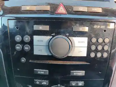 Veículo de Sucata opel zafira b enjoy do ano 2001 alimentado z18xer