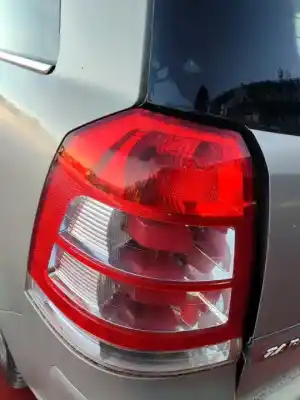 Veículo de Sucata opel zafira b enjoy do ano 2001 alimentado z18xer