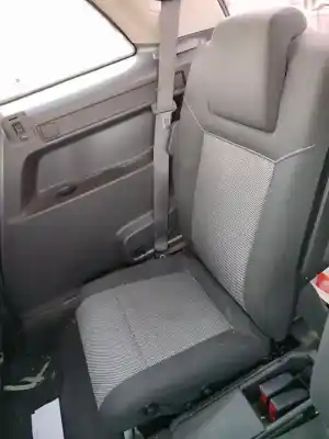 Veículo de Sucata opel zafira b enjoy do ano 2001 alimentado z18xer