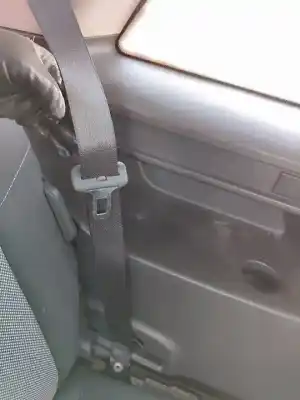 Veículo de Sucata opel zafira b enjoy do ano 2001 alimentado z18xer