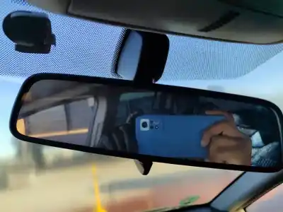 Veículo de Sucata opel zafira b enjoy do ano 2001 alimentado z18xer