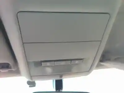 Veículo de Sucata opel zafira b enjoy do ano 2001 alimentado z18xer