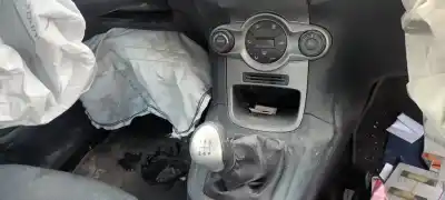 Sloopvoertuig ford fiesta (cb1) ambiente van het jaar 2010 aangedreven d/f6jd