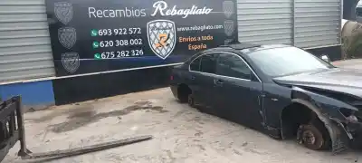 Veículo de Sucata BMW SERIE 7 (E65/E66) 735i do ano 2001 alimentado 