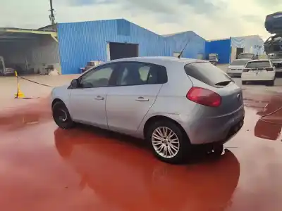 Sloopvoertuig fiat bravo (198) 1.9 16v dynamic multijet van het jaar 2001 aangedreven 192a8000