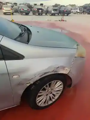 Sloopvoertuig fiat bravo (198) 1.9 16v dynamic multijet van het jaar 2001 aangedreven 192a8000