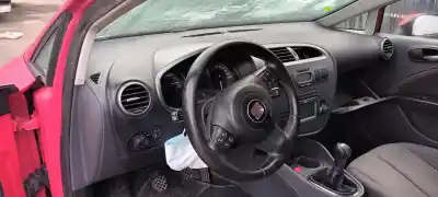 Veículo de Sucata seat leon (1p1) reference do ano 2001 alimentado bkc