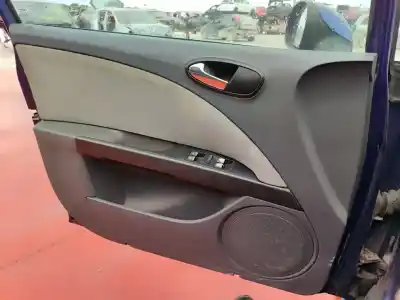 Veículo de Sucata seat leon (1p1) comfort limited do ano 2001 alimentado bxe