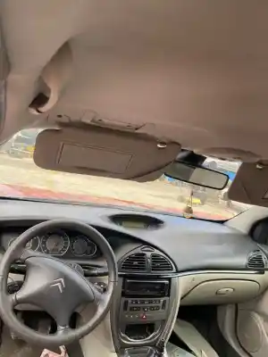 Veículo de Sucata citroen c5 berlina exclusive do ano 2001 alimentado 