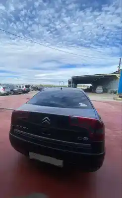 Veículo de Sucata citroen c5 berlina exclusive do ano 2001 alimentado 