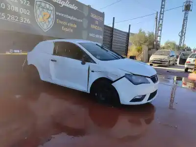 Veículo de Sucata seat ibiza sc (6j1) reference do ano 2013 alimentado cfw