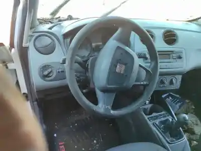 Veículo de Sucata seat ibiza sc (6j1) reference do ano 2013 alimentado cfw