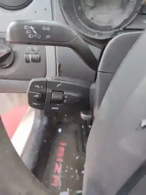 Veículo de Sucata seat ibiza sc (6j1) reference do ano 2013 alimentado cfw