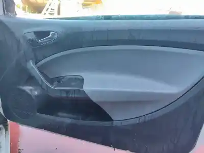 Veículo de Sucata seat ibiza sc (6j1) reference do ano 2013 alimentado cfw