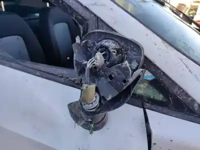 Veículo de Sucata seat ibiza sc (6j1) reference do ano 2013 alimentado cfw