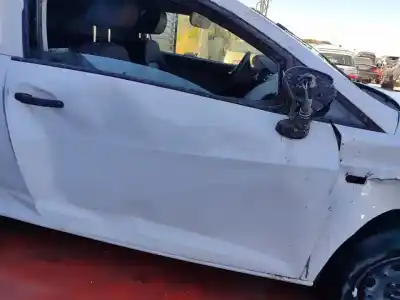 Veículo de Sucata seat ibiza sc (6j1) reference do ano 2013 alimentado cfw