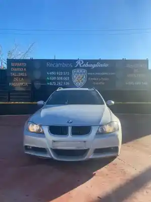 Veículo de Sucata bmw 3 touring (e91) 320 i do ano 2001 alimentado n46b20b