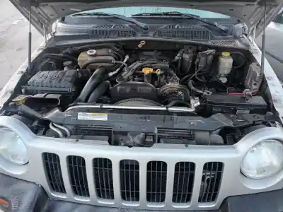 Verschrottungsfahrzeug jeep cherokee (kj) 2.8 crd 4x4 des jahres 2001 angetrieben enr