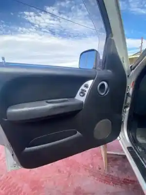 Verschrottungsfahrzeug jeep cherokee (kj) 2.8 crd 4x4 des jahres 2001 angetrieben enr