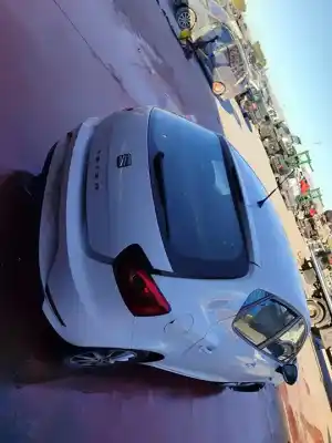 Veículo de Sucata seat ibiza (6j5) good stuff do ano 2014 alimentado cay