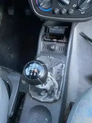 Veículo de Sucata opel combo cargo do ano 2001 alimentado z17dth