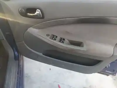 Veículo de Sucata chevrolet lacetti cdx do ano 2001 alimentado f18d3