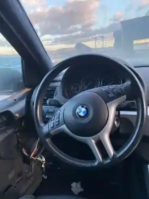 Veículo de Sucata bmw x5 (e53) 4.4i automático do ano 2001 alimentado m62