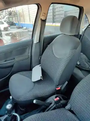 Veículo de Sucata citroen c3 (f desde 11/2001) 1.1 8v do ano 2001 alimentado hfx