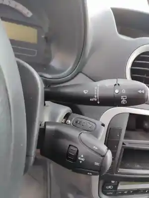 Veículo de Sucata citroen c3 (f desde 11/2001) 1.1 8v do ano 2001 alimentado hfx