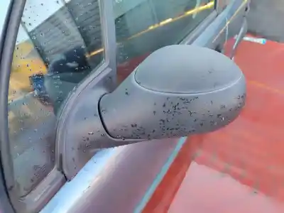 Veículo de Sucata citroen c3 (f desde 11/2001) 1.1 8v do ano 2001 alimentado hfx