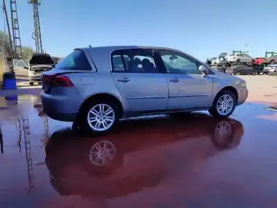 Scrapping Vehicle renault vel satis (bj0) expression of the year 2001 powered g9td702