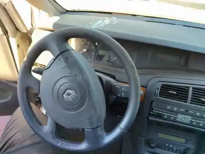 Scrapping Vehicle renault vel satis (bj0) expression of the year 2001 powered g9td702