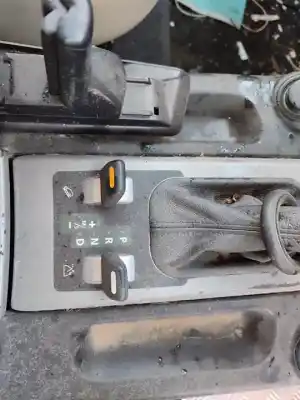 Здавання транспортного засобу land rover range rover (lm) 4.4 v8 hse року 2001 потужний m62b44