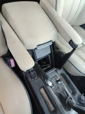 Здавання транспортного засобу land rover range rover (lm) 4.4 v8 hse року 2001 потужний m62b44