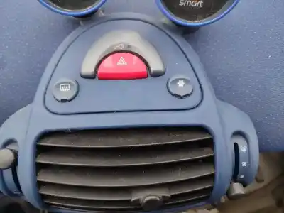 Veículo de Sucata smart coupe edition bluemotion do ano 2001 alimentado g-13