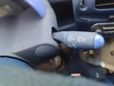 Veículo de Sucata smart coupe edition bluemotion do ano 2001 alimentado g-13