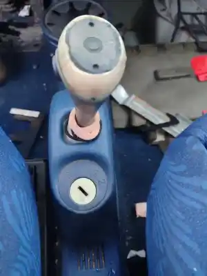 Veículo de Sucata smart coupe edition bluemotion do ano 2001 alimentado g-13