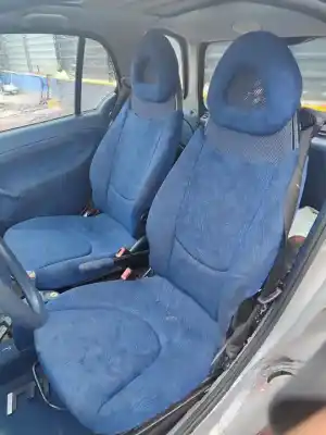 Veículo de Sucata smart coupe edition bluemotion do ano 2001 alimentado g-13