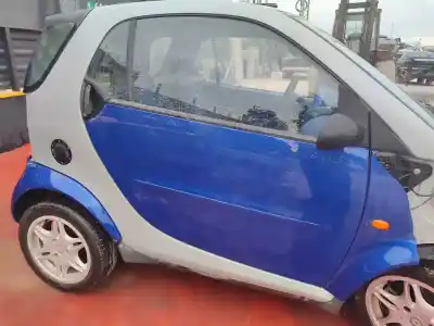 Veículo de Sucata smart coupe edition bluemotion do ano 2001 alimentado g-13